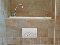 Wassersparende Wand-WC mit einem komplett integrierten WiCi Bati Handwaschbecken - Herr F (Frankreich - 02) - 2 auf 2